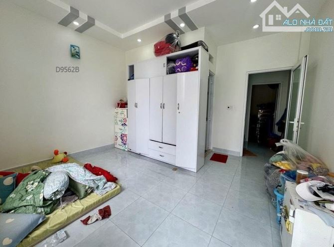 Nhà đẹp HXH Khu đồng bộ Lê Văn Khương – Q.12 – DT 60m2 – 4 tầng – chỉ nhỉnh 5 tỷ - 2