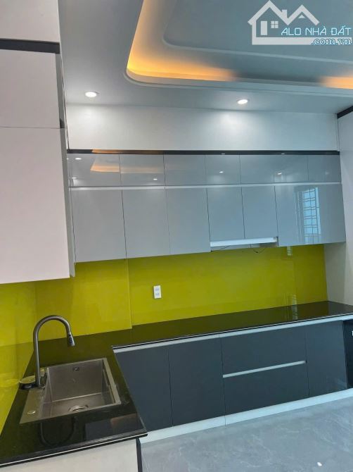 CẦN CHUYỂN NHƯỢNG CĂN NHÀ 5 tầng độc lập có thang máy - TĐC 9.2ha -Hải an -hp . - 2