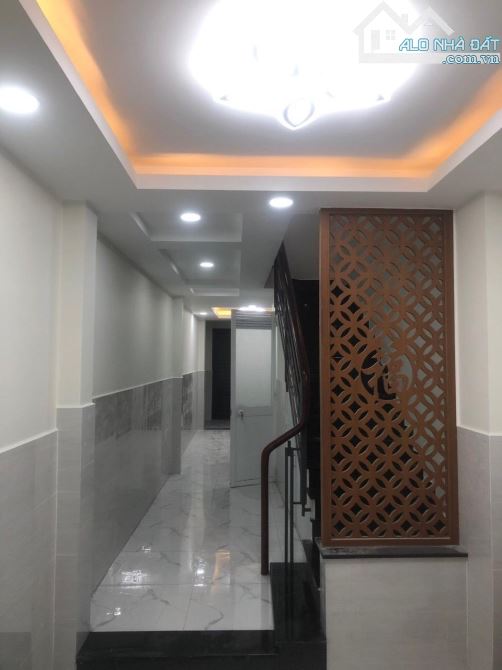 BÁN NHÀ MẶT TIỀN KINH DOANH, QUẬN 7- VIEW CÔNG VIÊN – CHỈ NHỈNH 6 TỶ! 🔥 - 2
