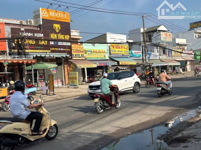 MẶT TIỀN ĐƯỜNG CHÍNH CHU VĂN AN THỊ TRẤN LONG THÀNH NGAY CHỢ VĂN HẢI 164M2,GIÁ ĐẦU TƯ 2TỶ5