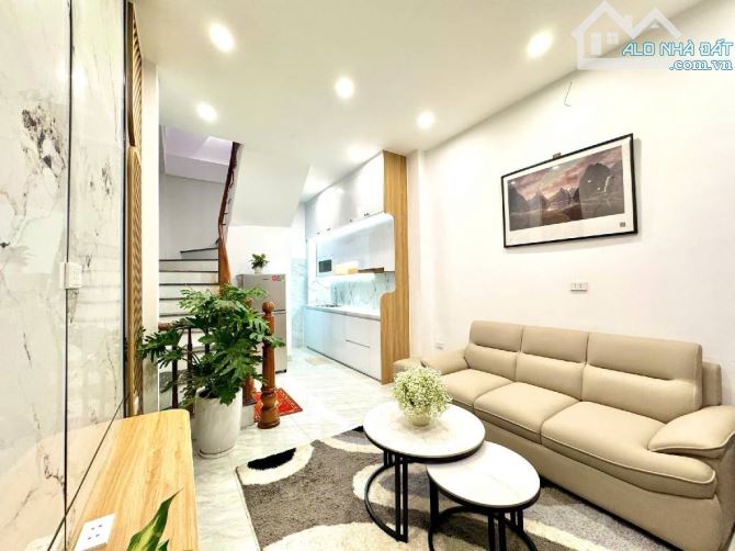 🏡 Bán Nhà Hoàng Văn Thái, Lê Trọng Tấn - Rộng, Thoáng – 3T– 58 m – 8.15 tỷ - 2