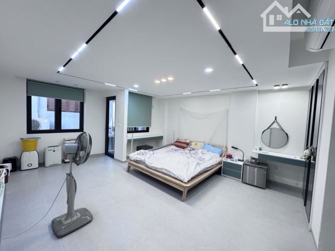 Nhà Phố Trần Quang Diệu -Quận Đống Đa -Gần Hồ -Công viên -Thang Máy -65 m2-7 TẦNG - 2