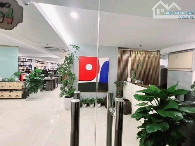 Bán gấp toà văn phòng mặt phố Trần Hưng Đạo- Hoàn Kiếm 438m2- 15 tầng - 2