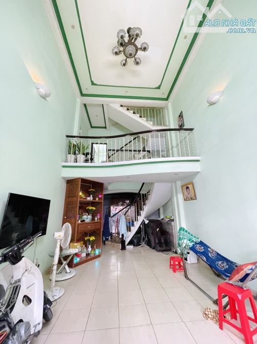 HXH THÔNG - NGAY CHỢ BÀ CHIỂU - PHAN ĐĂNG LƯU - P7 BÌNH THẠNH - 4 TẦNG - 56M2 - CHỈ 10.6T - 2