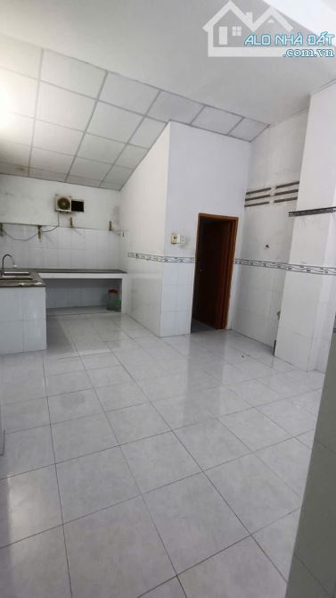 33. nhà 4 triệu 3 phòng ngủ gần trường Phan Ngọc Hiển - 2