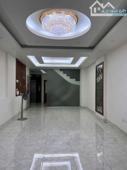 Mặt phố Trung Phụng, Đống Đa, 65m2*7 Tầng Thang Máy, Mặt Tiền 4.4m, Vỉa hè rộng, KD Đỉnh - 2