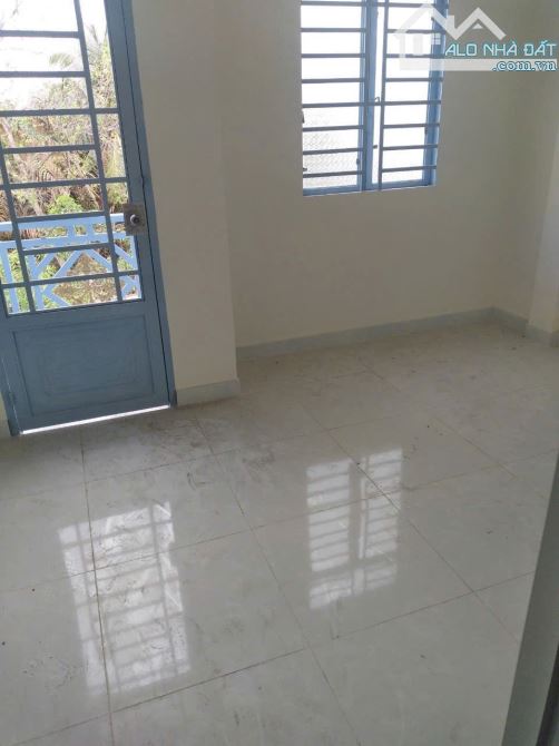 Nhà Thị trấn Cần Giuộc cạnh Sài Gòn Riverpark DT 40m2 SHR chỉ 1tỷ030tr - 2