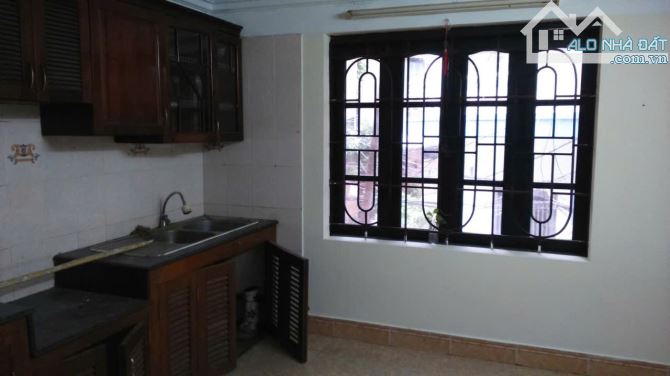 Cho thuê nhà 55m2*5 tầng phố Trần Quang Diệu, Hoàng Cầu, Đống Đa - 2