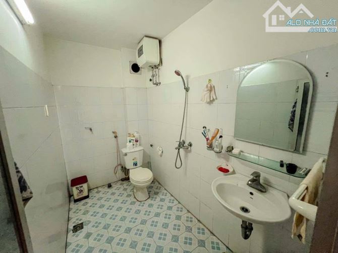 BÁN NHÀ HOÀNG MAI - PHÂN LÔ VIP - Ô TÔ TRÁNH DỪNG ĐỖ NGÀY ĐÊM - 2 MẶT NGÕ - KINH DOANH VP - 2
