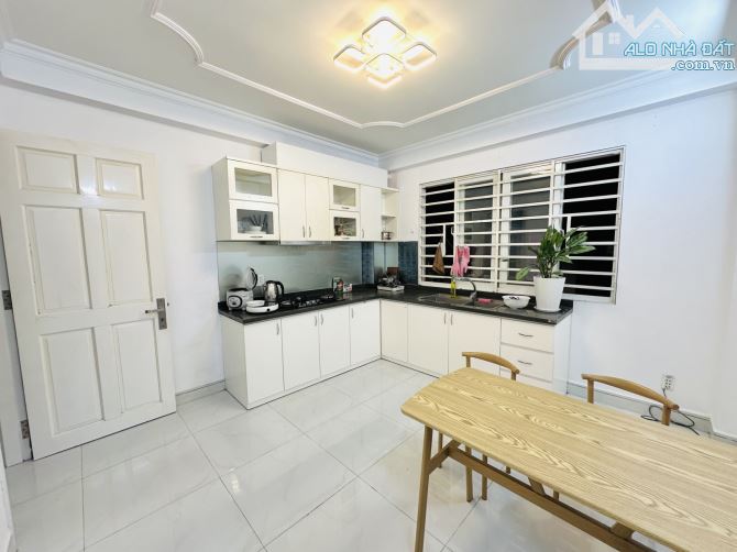 Nguyễn Phúc Nguyên quận 3 72m2 7 tầng giá chỉ nhỉnh 23 tỷ - 2