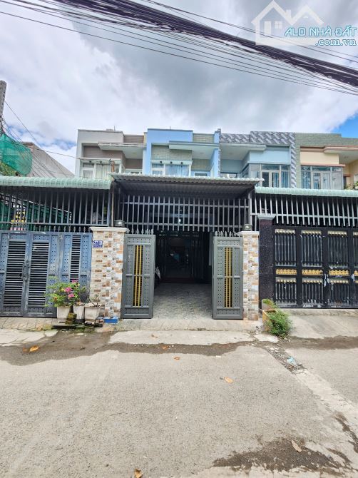 Bán nhà 1 trệt 1 lầu hoàn công gần đường Quốc Lộ 1K P.Bình An Tp.Dĩ An chỉ 4 tỷ75 TL M7438 - 2