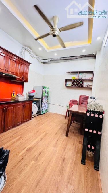 BÁN NHÀ KHƯƠNG ĐÌNH - BÙI XƯƠNG TRẠCH 40M 4 TẦNG Ở NGAY GẦN PHỐ TRƯỚC NHÀ THOÁNG SÁNG - 2
