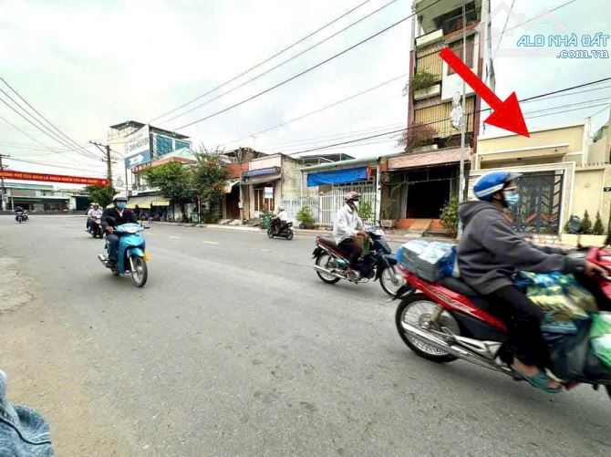 Nhà Mặt Tiền Nguyễn Văn Tuôi thị trấn Bến Lức Long An 116m2 - 2