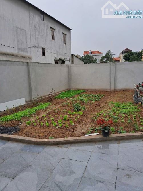 BÁN ĐẤT CHỈ ĐẠO - HƯNG YÊN - 139m - TẶNG NHÀ 2 NGỦ -Ô TÔ - GẦN KHU CN PHỐ NỐI A - GIÁ NHỈN - 2