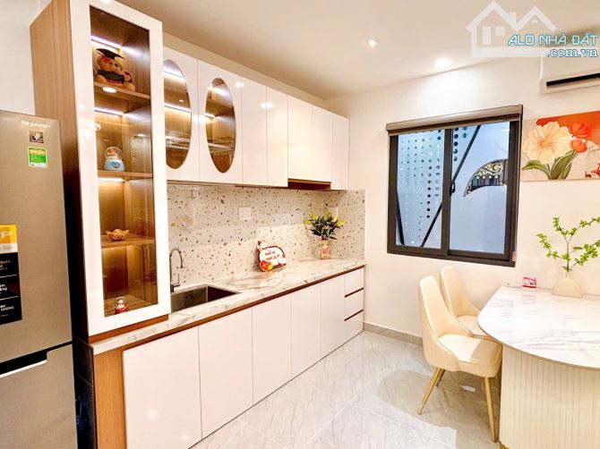Bán Nhà Phú Nhuận - Siêu Phẩm 2 Mặt Hẻm - Sát Mặt Tiền - 2 Tầng - ~50m2 - Chỉ 5.X Tỷ - 2