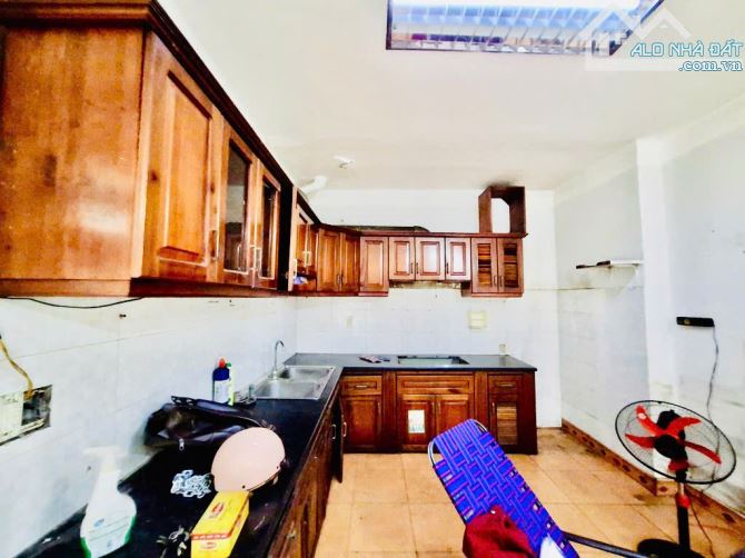 Thiện chí bán "32 Tỷ giảm về 28 Tỷ"- Bán nhamh Biệt Thự 2 tầng 205m2 - Ngang hiếm 12m - 2