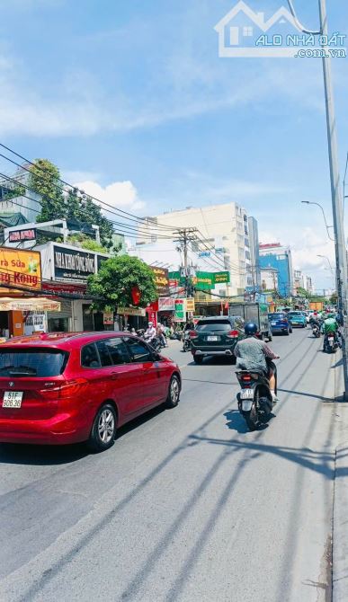 Bán đất tăng nhà mặt tiền kinh doanh Nguyễn Xí 120m2 - Ngang đẹp 6m - Dòng tiền 90tr/tháng - 2