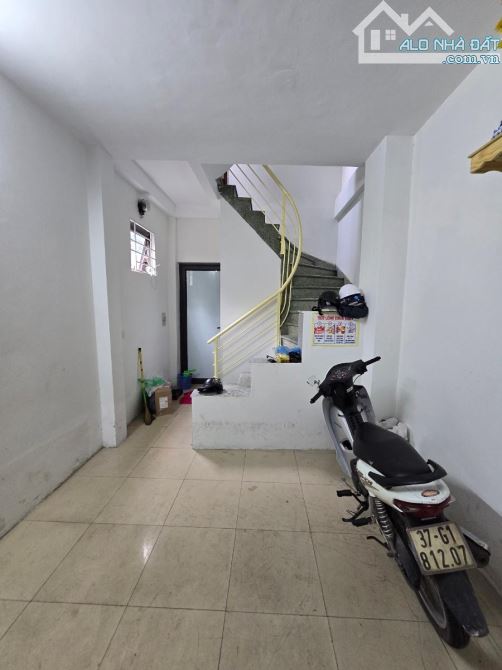 CỰC PHẨM NHÀ ĐẸP MỸ ĐÌNH - LÔ GÓC - 2 THOÁNG - Ở NGAY - GẦN Ô TÔ - FULL NỘI THẤT - 2