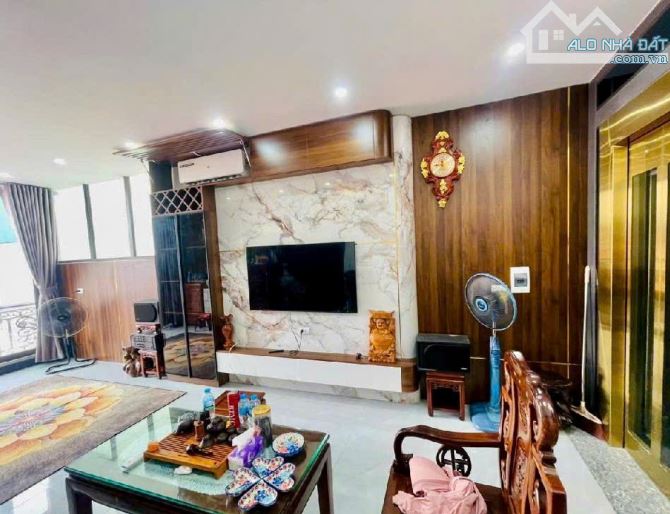 Lạc Long Quân, gần Hồ Tây, 60m2, 6 tầng thang máy, ga ra ô tô, 8phòng ngủ - 2