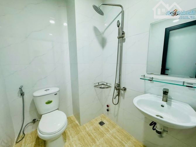 BÁN NHÀ 4 TẦNG + 1 HẦM – SAU LƯNG GIGAMALL THỦ ĐỨC - 2