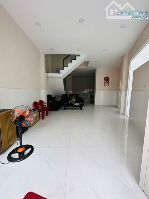 Ngộp Lý Thường Kiệt - 90m2 - HXH 3 tầng Giáp Quận 10 - Quận 11 - 2