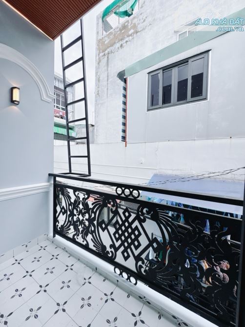 Bán nhà Quận 4, cách MT Tôn Đản chỉ 30m, 35m2, ngang 3.8m, hơn 4 tỷ - 2
