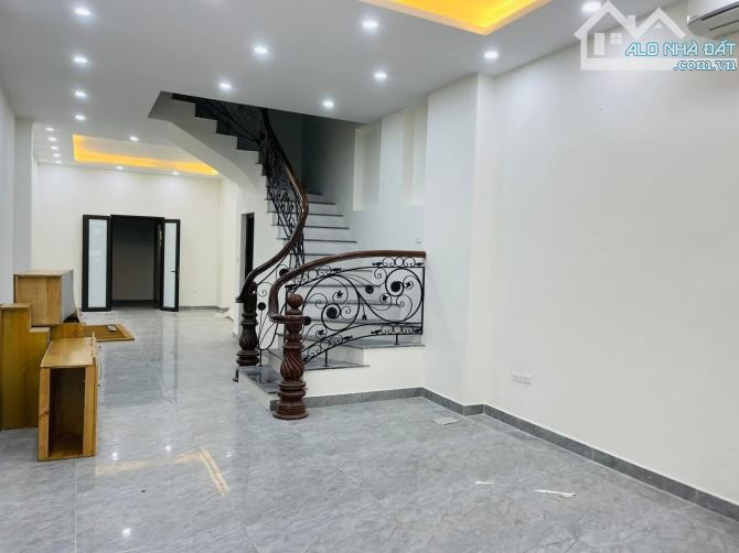 BÁN TOÀ VĂN PHÒNG SIÊU ĐẸP MẶT PHỐ HOÀNG NGÂN QUẬN CẦU GIẤY-DT 87M2 6TẦNG MT 4.6M- 45.9 TỶ - 2