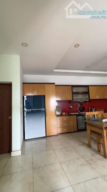 Bề ngang 9,5m, nhà 5 tầng Đ,Nguyễn Văn Luông, P10, Q6(gần cầu lò gốm) 95m2 Chỉ 12,9 Tỷ - 2