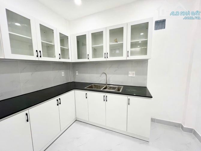 💥🏠🔥TTQUẬN 1, SÁT MẶT TIỀN, CÔ GIANG, NHÀ ĐẸP NHỎ XINH, NỞ HẬU TÀI LỘC, 2TÀNG, NHỈNH 3TỶ - 2