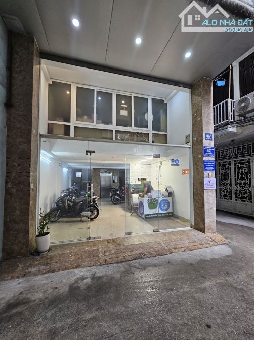 Cho thuê 1 phần tầng 1 số 85 Trần Quang Diệu - Hoàng Cầu. Phù hợp bán hàng onl, giá 2tr - 9