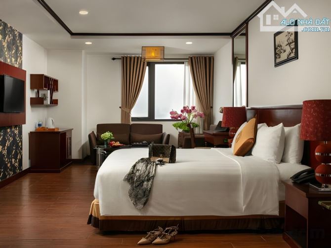 KHÁCH SẠN 4 SAO VIP NHẤT Ba Đình - Trấn Vũ - 210m x 10 Tầng x Mặt tiền 10m, Giá Tốt - 3