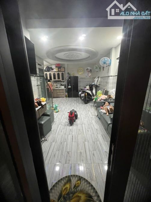 4,3 Tỷ- Bán nhà 2 tầng Hậu Giang, Quận 6- 49m2- 2 PN- sổ hồng - 3