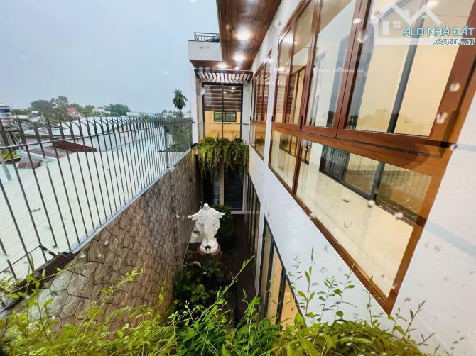 Bán gấp Biệt thự 300m2 P.Tân Phong, full thổ, 2ô tô, gần cây xăng 26, chỉ 8ty3 - 3