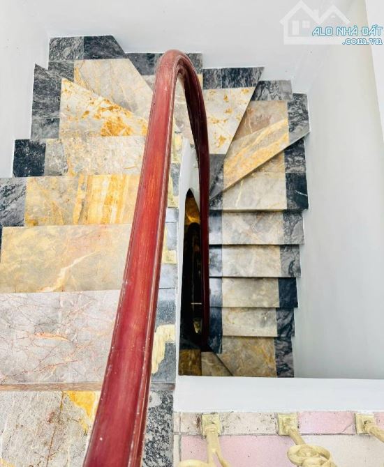 💥Nhà ĐẸP VIP Cầu Giấy 30m2 x 5 Tầng, NGÕ THÔNG gần Ô TÔ, Nhỉnh 8 Tỷ - 3