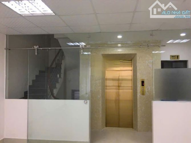 Bán nhà khu VIP Cầu Giấy – view hồ, gara 2 ô tô, 100m chỉ 30.5 tỷ - 3