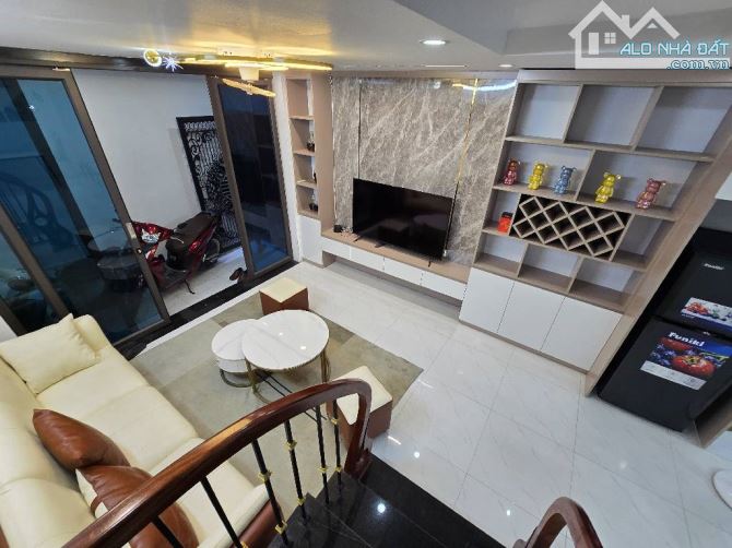Nhà phố hoàng hoa thám 45m2 full nội thất - 3