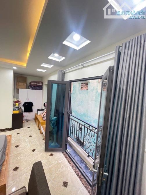 Ô Đồng Lầm, 50m, 6ngủ, Lô góc 3 mặt ngõ, Gần hồ thoáng mát, Sổ vuông, Nhà dân xây mới đẹp - 3