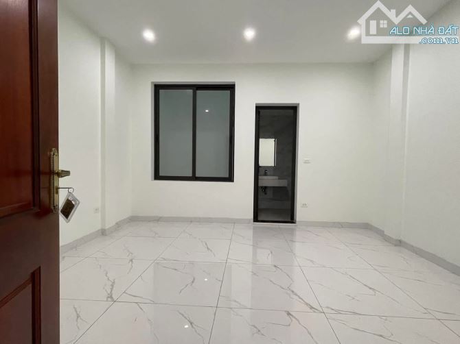 Bán nhà Tiểu Khu Ngọc Khánh quận Ba Đình 85m2 MT4.9m-Phân Lô Ô Tô Tránh 5Tầng Thang Máy - 3