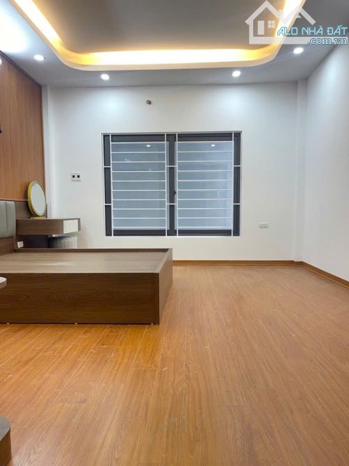 Bán nhà Phúc Đồng cực đẹp, Full nội thất, 31m2, 5 tầng, giá chỉ 5.6 tỷ. - 3