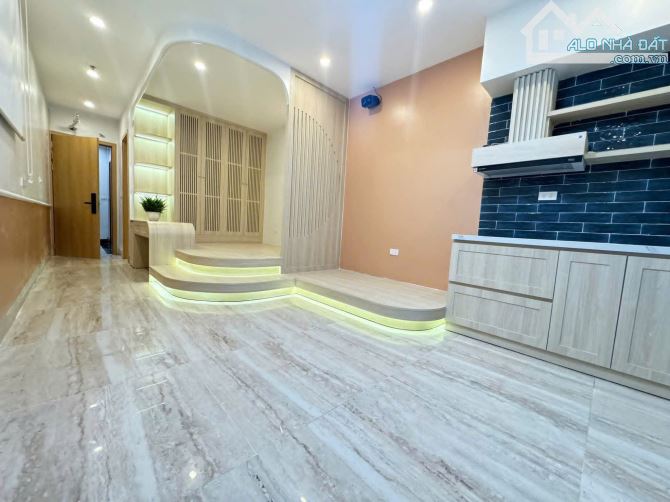 CHDV NHỈNH 12 TỶ - TT ĐỐNG ĐA - TÂY SƠN 6T THANG MÁY - NỘI THẤT VIP DÒNG TIỀN 40TR/THÁNG - 3