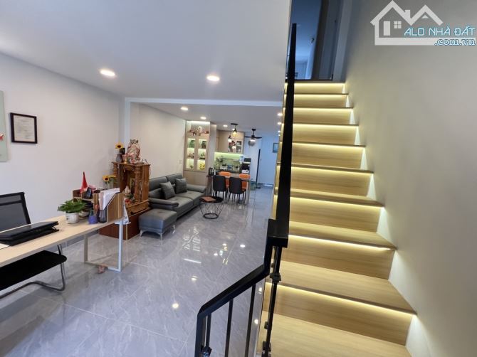 🔥 NHÀ MỚI FULL NỘI THẤT CAO CẤP – ĐƯỜNG Ô TÔ TRÁNH – HOÀN CÔNG ĐẦY ĐỦ 🔥  . - 3