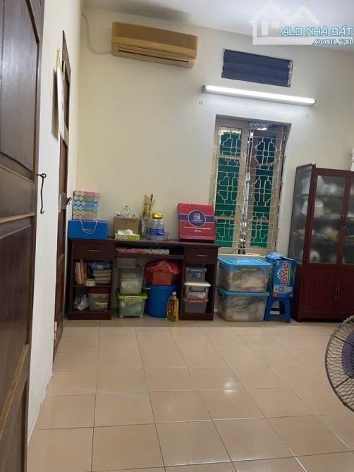 CẦN BÁN CĂN HỘ TẬP THỂ PHẠM VĂN ĐỒNG - 3 NGỦ - 120M2 - 3