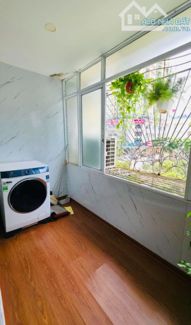 CẦN BÁN CĂN HỘ TẬP THỂ MẶT PHỐ NGUYỄN CHÍ THANH - CHÙA LÁNG 50m2 - Giá Tốt! Ở luôn - 3