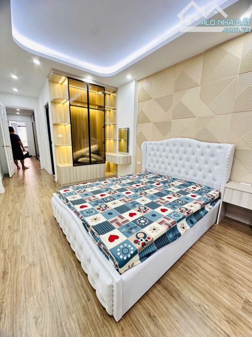 BÁN NHÀ HỒNG HÀ BA ĐÌNH 50m 5T Mt 4.5m GIÁ 17 TỶ PHÂN LÔ Ô TÔ TRÁNH KINH DOANH VĂN PHÒNG. - 3