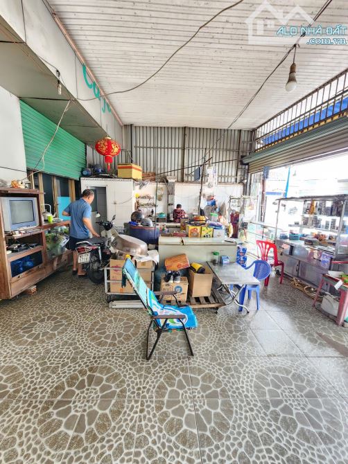5,5Tỷ🔥Bán 134m2 nhà C4_Ngang 8m_ MT SẦM UẤT đường Trần Quang Diệu, P.An Phú, Tp.Thuận An - 3