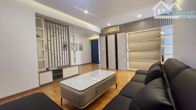 PHỐ QUAN HOA-TT CẦU GIẤY-NHÀ ĐẸP MỚI-TIỆN ÍCH BẠT NGHÀN- 4T- 30M2-NGÕ NÔNG-SỔ ĐỎ - 3