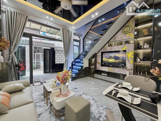 🏡 BÁN NHÀ BIỆT THỰ 3 TẦNG – GẦN GO! & CHỢ CỒN, TRUNG TÂM ĐÀ NẴNG 5TỶ❤️‍🔥 💰 Giá cực tốt: - 3