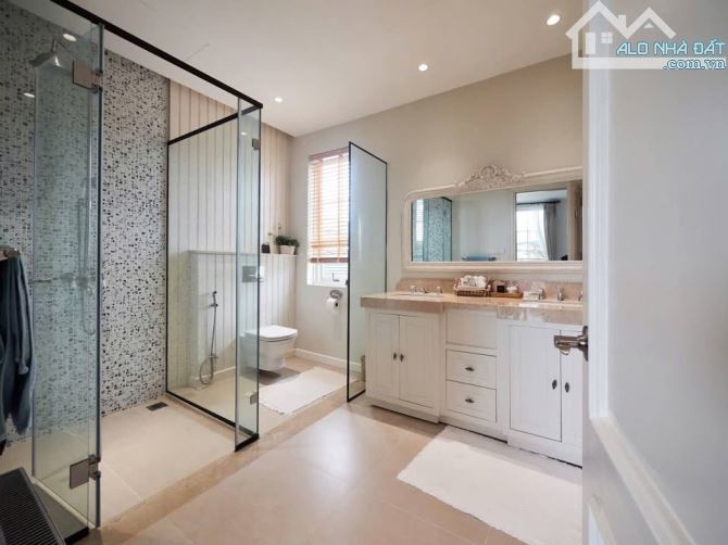 Biệt thự VIP 3 mặt tiền phong cách Châu Âu Trần Quang Khải - P8 -  25.5 tỷ - 3