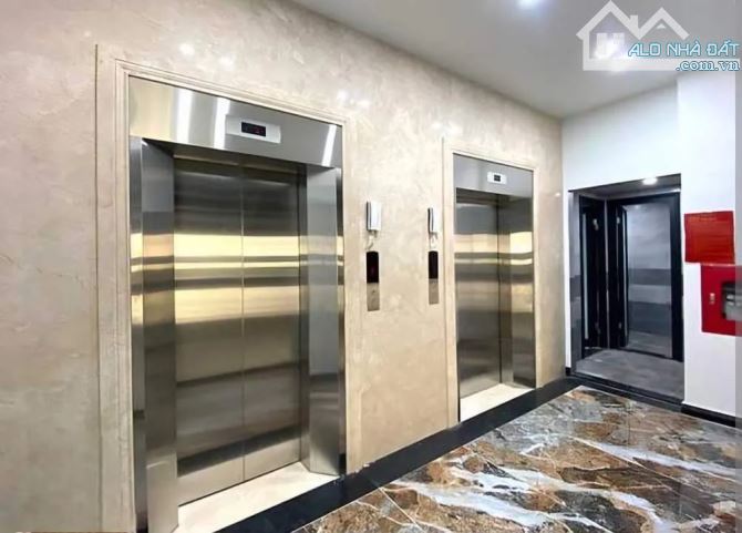 Tòa VP mặt phố quận Cầu Giấy, 270 m2, 9 tầng, mt 11 m, giá chào 135 tỷ - rẻ ngang mặt ngõ - 3