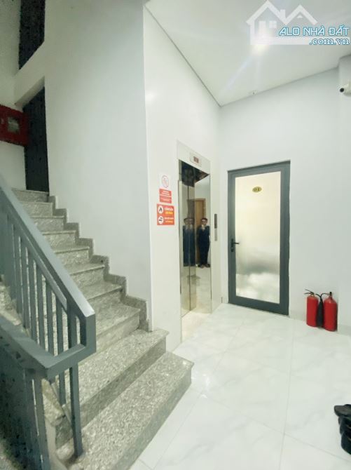🎉🎉TOÀ CĂN HỘ 6 TẦNG- CÓ THANG MÁY ĐƯỜNG LÊ NỔ - DÒNG TIỀN 50-70 TRIỆU/ THÁNG-MẶT TIỀN CH - 3